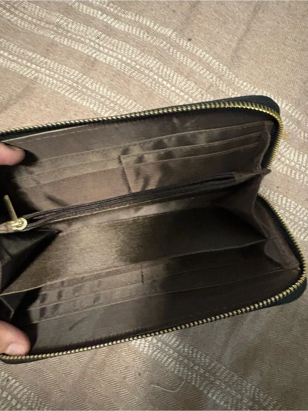 Men's Black Zip Around Leather Wallet - Classic Design